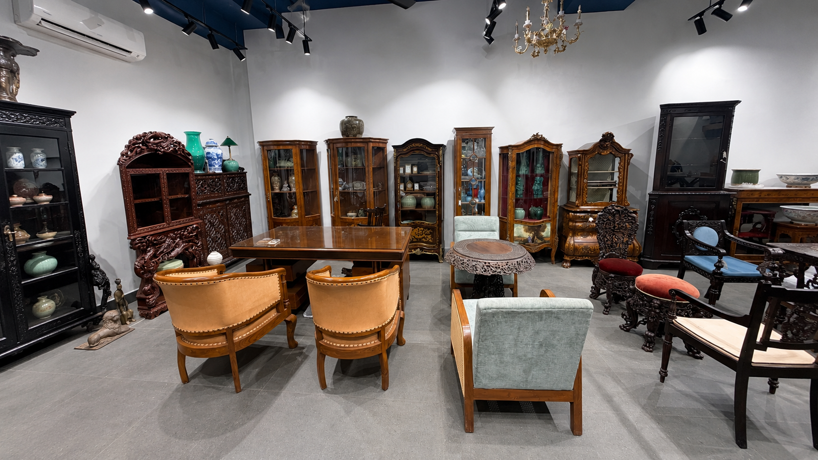 Vinterior gallery — European vitrines and antique cabinets in the Mumbai showroom